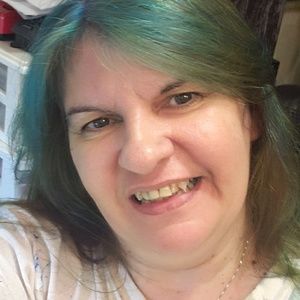 Meet your Posher, Esther